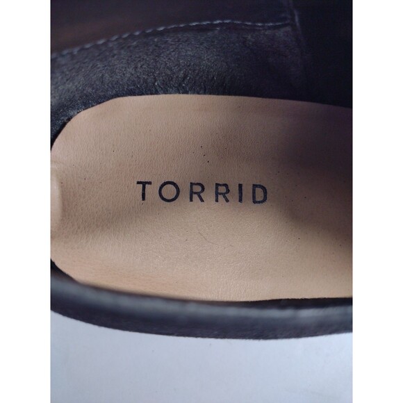 Torrid Black Faux Suede Side Dip / Zip Heel Ankle Booties Boots, Womens 10 .5 WW - Picture 11 of 15